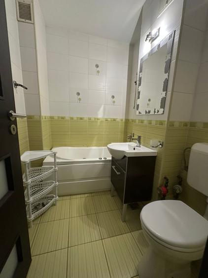 Apartament cu 2 camere decomandat în Drumul Taberei