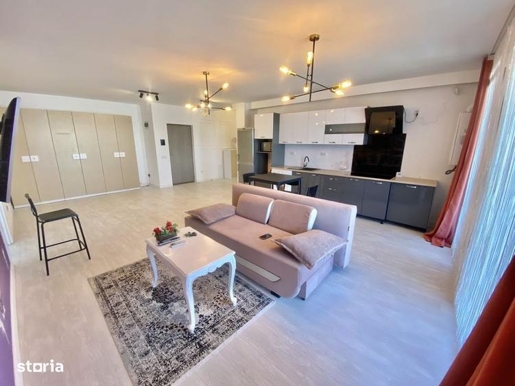 Apartament cu 3 camere semidecomandat în Ciupercenii Noi