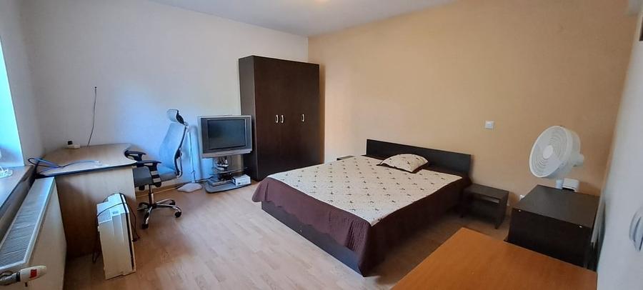 Casă cu Teren 200 Mp în Gara de Est