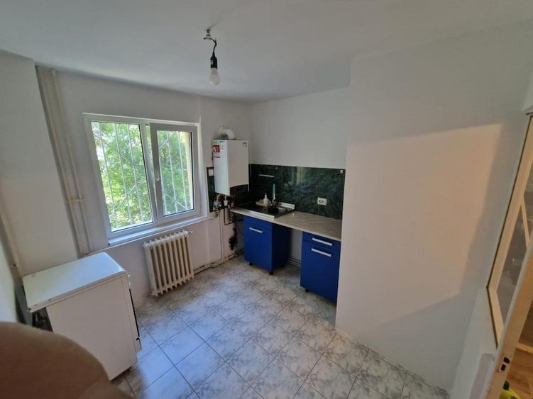 Apartament cu 3 camere decomandat, mobilat în Mănăștur