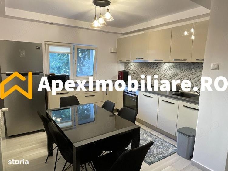 Apartament cu 3 camere decomandat în Sebastian