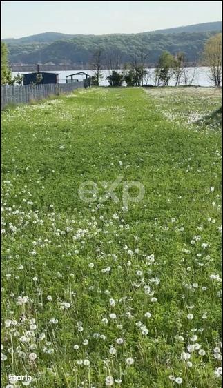 Teren de 2109 mp, în Budeasa