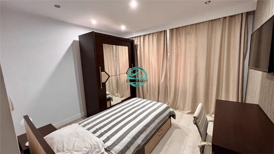 Apartament cu 3 camere decomandat, mobilat în Cornișa