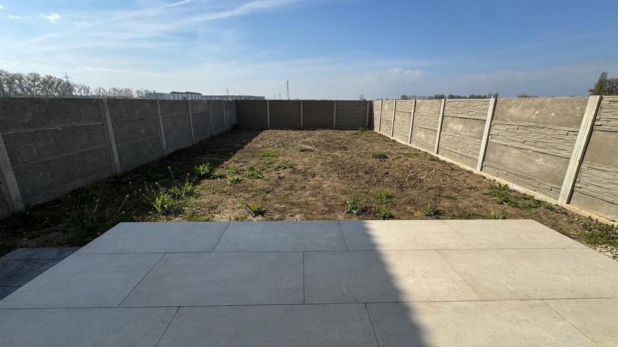 Duplex cu 4 camere cu Canalizare în Giroc