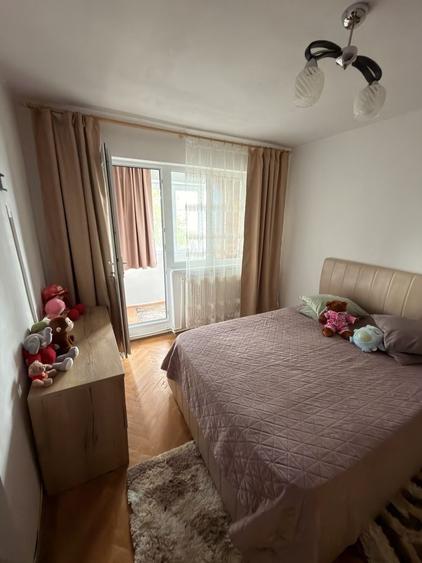 Apartament cu 2 camere semidecomandat în Hipodrom