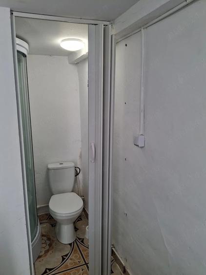 Garsonieră nedecomandată în Dorobanți 2