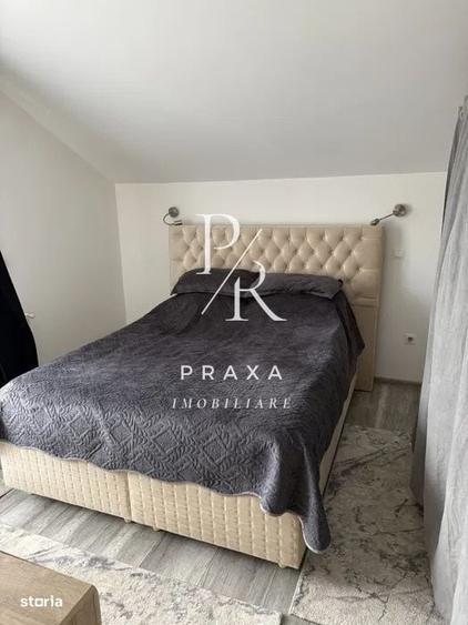 Apartament cu 3 camere semidecomandat în Luna