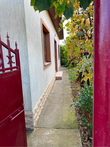 Casă cu 4 camere cu Teren 972 Mp în Săbăoani