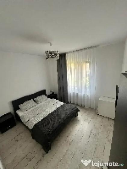 Apartament cu 2 camere semidecomandat în Fundeni