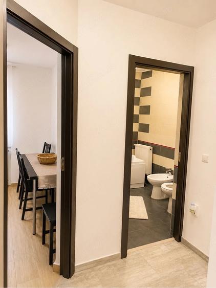 Apartament cu 2 camere decomandat în Craiter