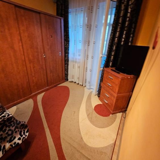 Apartament cu 2 camere decomandat, mobilat în Central
