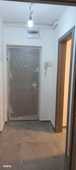Apartament cu 3 camere în Drumul Taberei