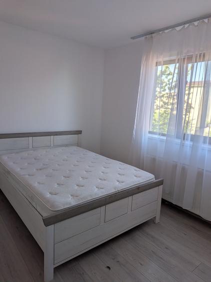 Casă cu 3 camere în Berceni