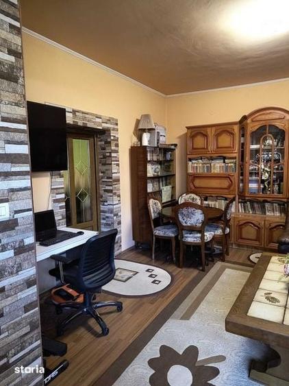 Casă cu 4 camere cu Teren 180 Mp în Central