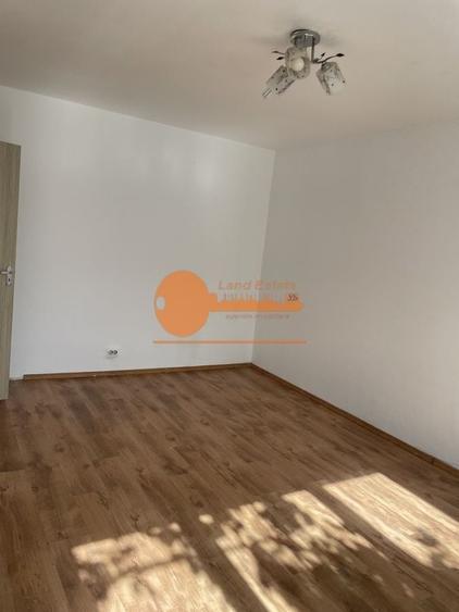 Apartament cu 2 camere decomandat în Rahova