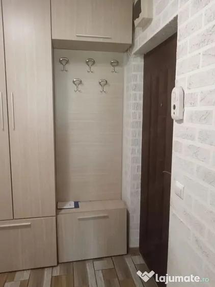 Apartament cu 2 camere semidecomandat în Ultracentral
