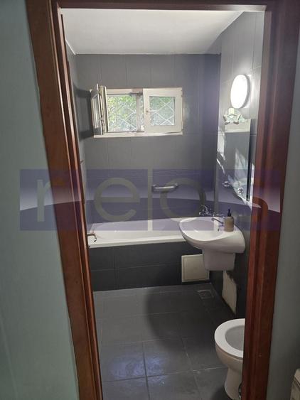 Apartament cu 3 camere decomandat în Dristor
