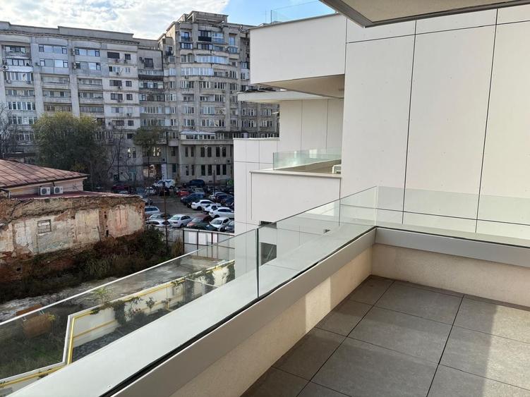 Apartament cu 2 camere semidecomandat, mobilat în Unirii