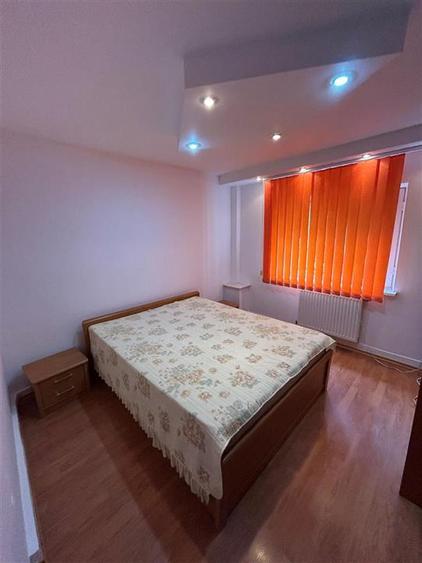Apartament cu 2 camere decomandat în Barieră