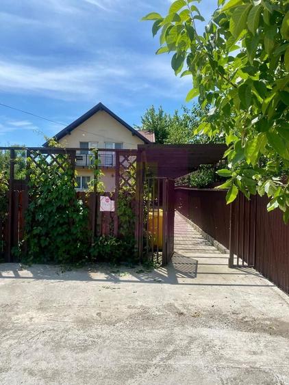 Duplex cu 4 camere cu Canalizare în Mogoșoaia