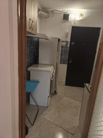 Berceni, Aparatorii Patriei, metrou - 4