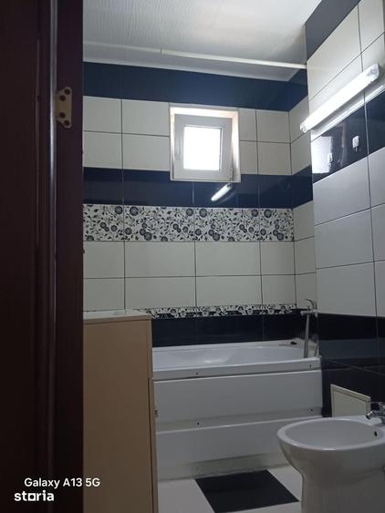 Apartament cu 3 camere decomandat în Gară