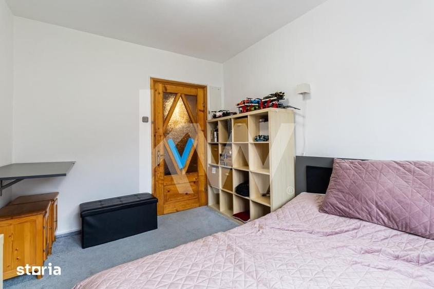 Apartament cu 4 camere decomandat în Valea Cetății