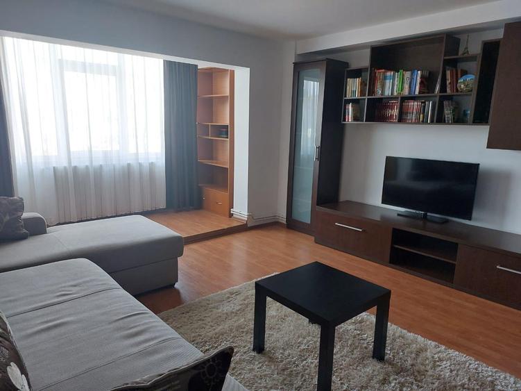 Apartament cu 2 camere decomandat în Inel I