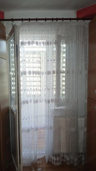 Apartament cu 2 camere semidecomandat în Micro 6