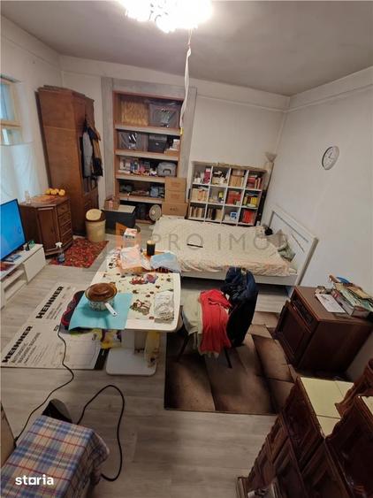 Casă cu 5 camere semidecomandat cu Teren 708 Mp în Micro 5