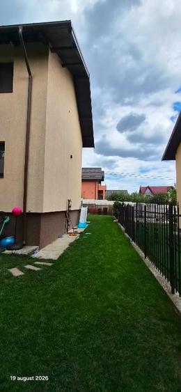 Duplex cu 3 camere cu Garaj în Valea Adâncă