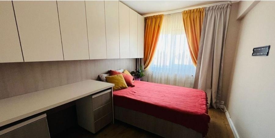 Apartament cu 3 camere decomandat în Aradul Nou