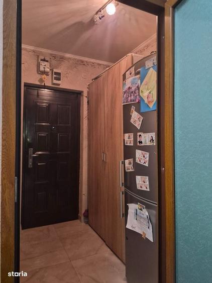 Apartament cu 2 camere semidecomandat în Calea București