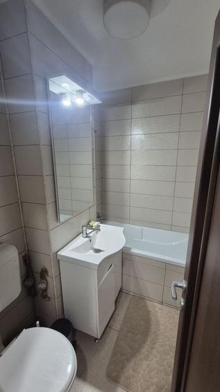 Apartament cu 3 camere decomandat în Pantelimon