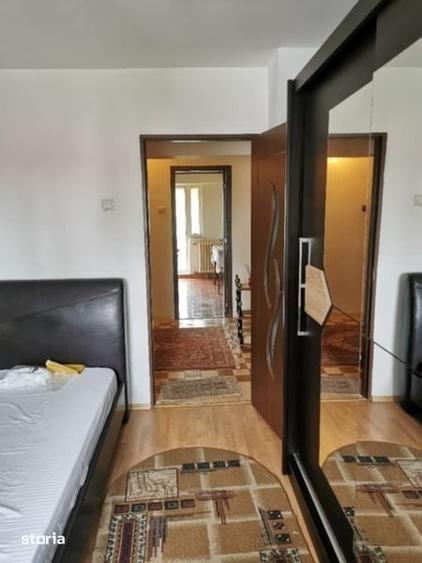 Apartament cu 3 camere decomandat în Brazda lui Novac
