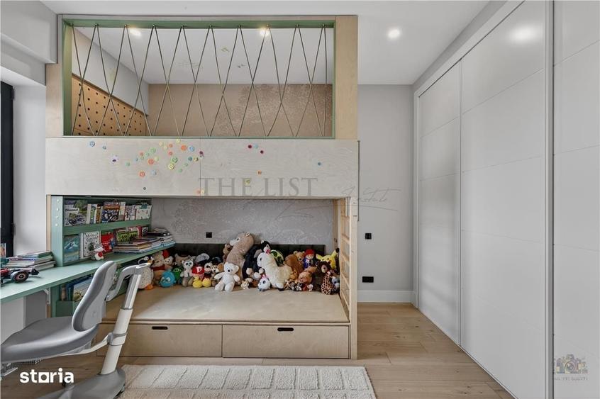Apartament cu 4 camere decomandat în Tunari