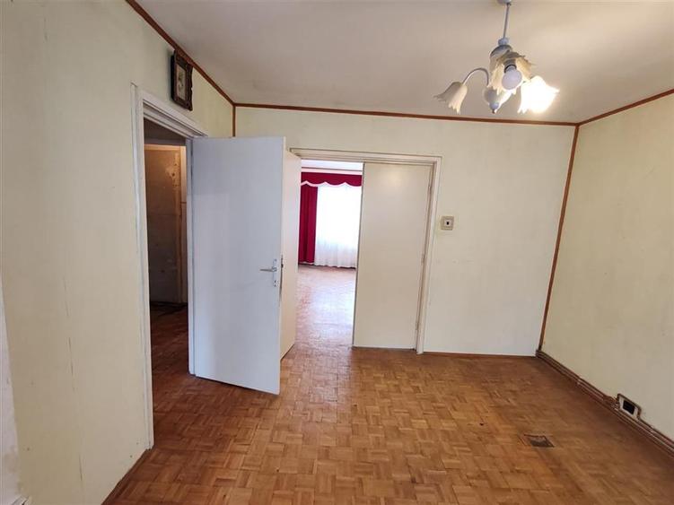 Apartament cu 2 camere circular în Astra