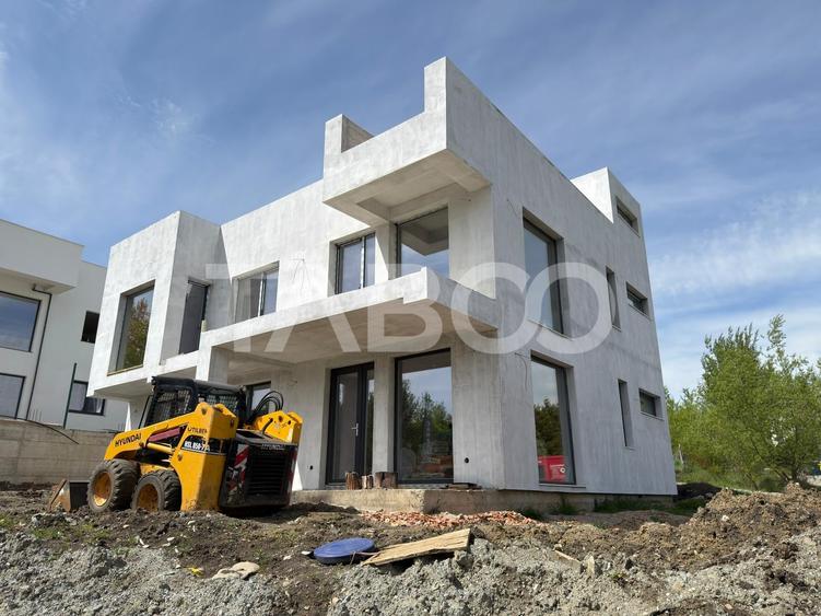 Casă individuală cu 5 camere cu Piscina în Cisnădioara