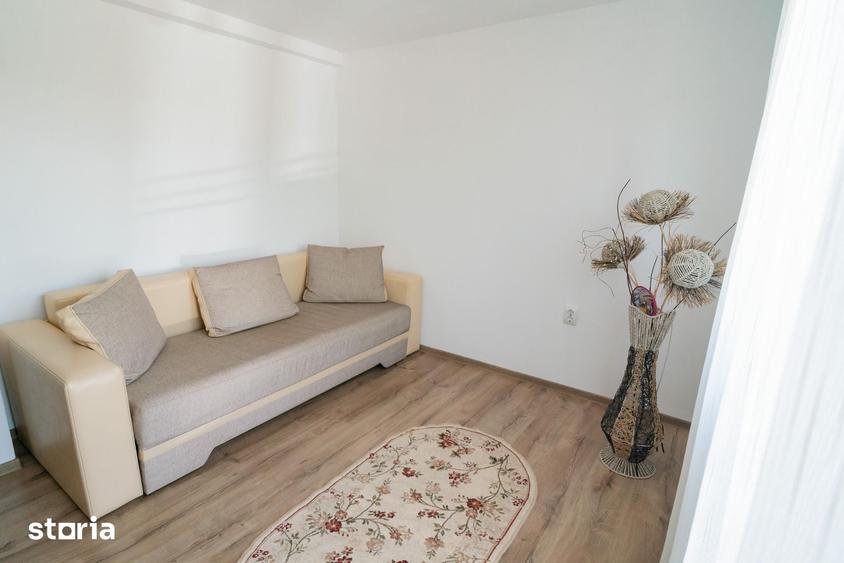 Casă cu 4 camere cu Teren 600 Mp în Borhanci