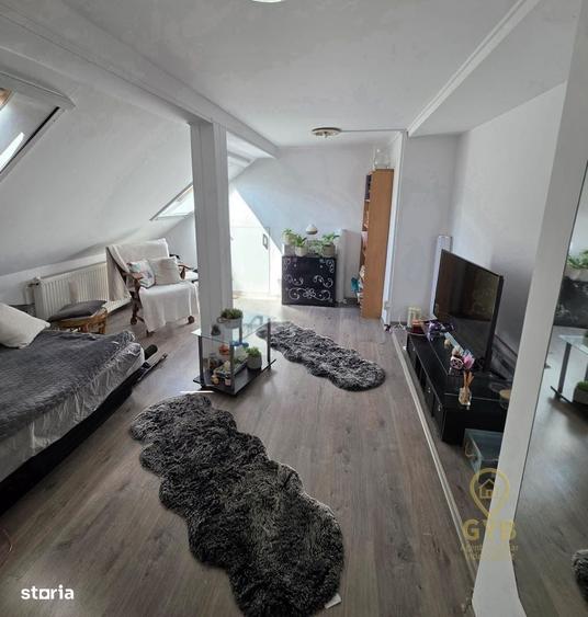 Casă cu 4 camere în Girișu de Criș
