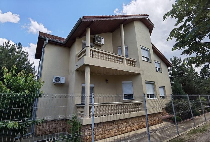 Casă individuală cu 6 camere cu Canalizare în Pipera