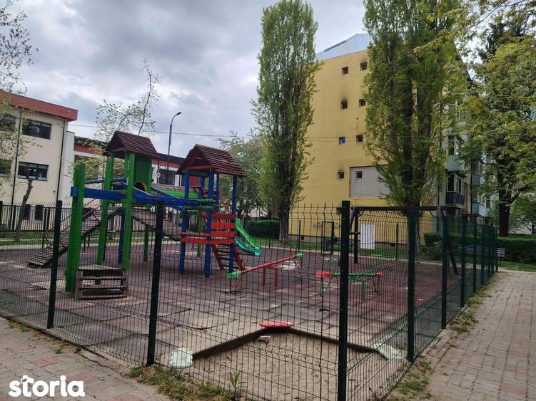 Apartament cu 2 camere semidecomandat în Micro 9