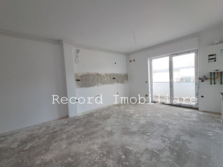 Apartament cu 2 camere semidecomandat în Florești