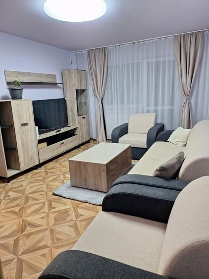 Apartament cu 2 camere decomandat în Cetate