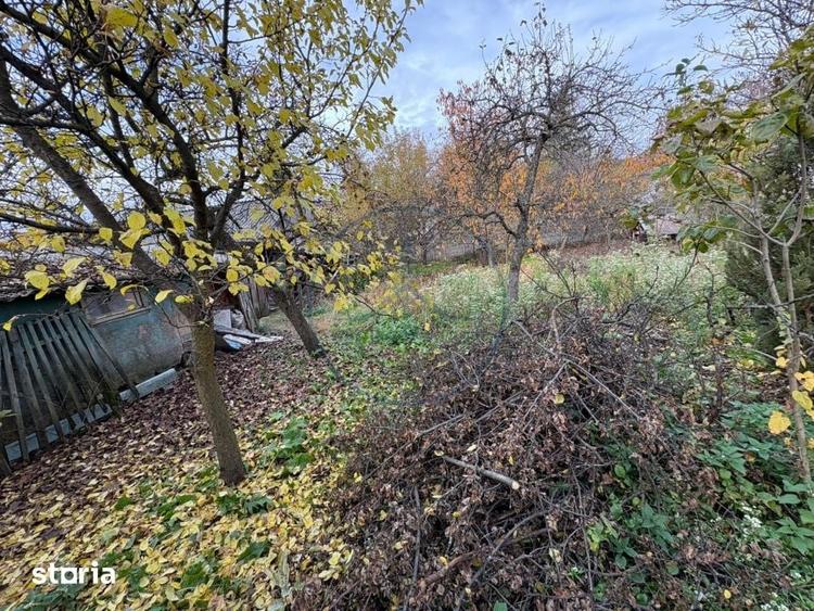Casă cu 7 camere cu Teren 943 Mp în Independenței