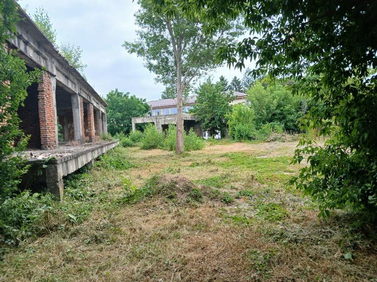 Teren Construcții intravilan de 4207 mp, în Central