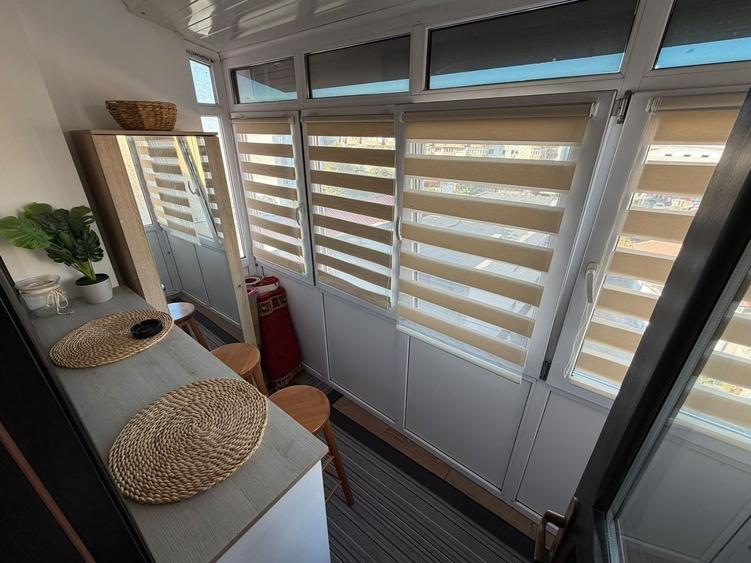 Apartament cu 2 camere semidecomandat, mobilat în Central