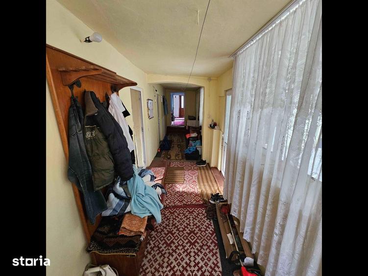 Casa 6 camere+anexa, teren 2000 mp, pozi?ie centrala Vi?ina Olt 31900 - 1
