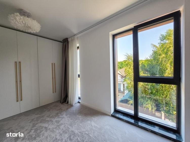 Apartament cu 4 camere decomandat în Exterior Vest