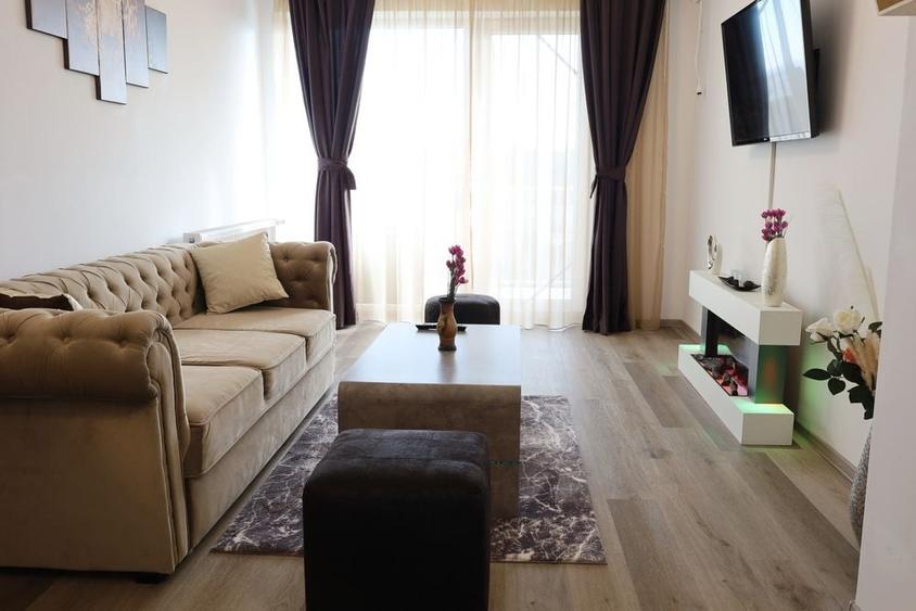 Apartament cu 2 camere decomandat în Central